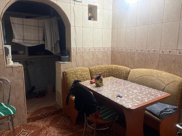 Apartament cu 2 camere decomandat în Giulești