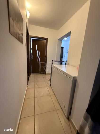 Apartament cu 3 camere decomandat în Drumul Taberei