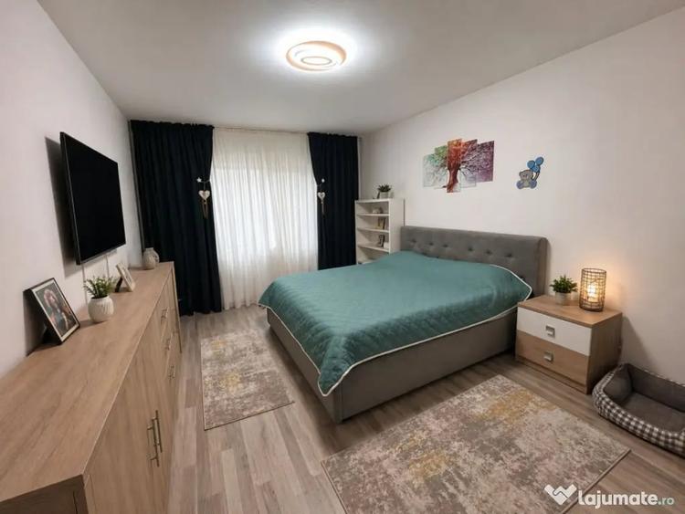 Garsonieră decomandată în Central