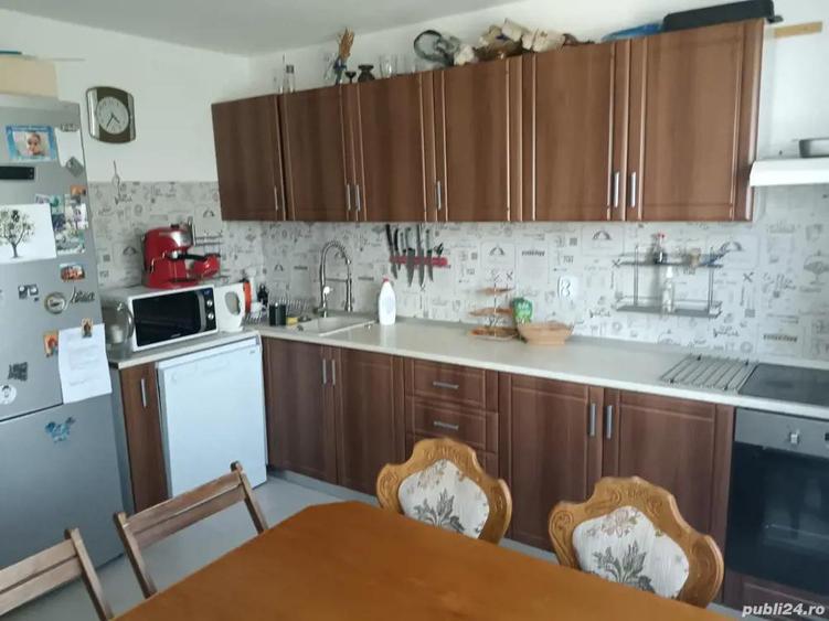 Casă cu 5 camere cu Teren 600 Mp în Gilău