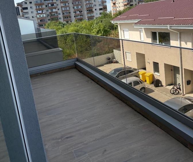 Garsonieră decomandată în Central