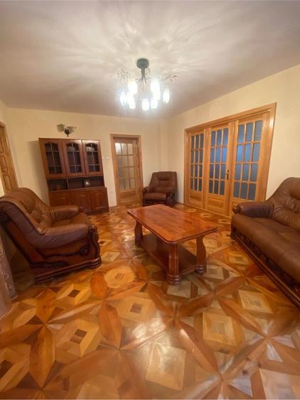 Casă cu Teren 750 Mp în Central