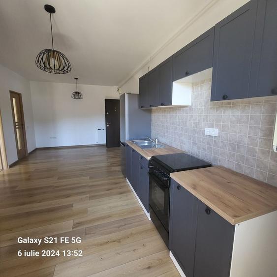 Apartament cu 2 camere decomandat în Florești