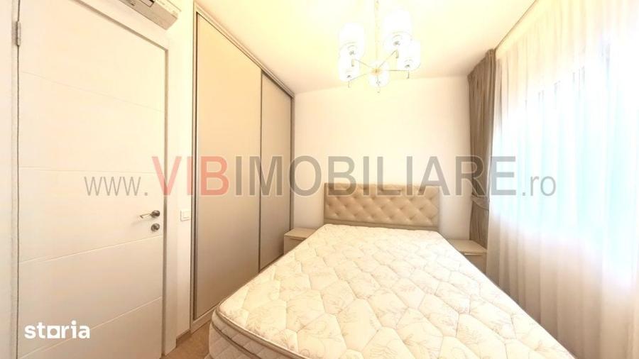 Apartament cu 3 camere în Tei