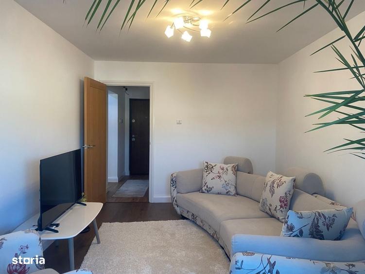 Apartament cu 2 camere decomandat în Micro 8