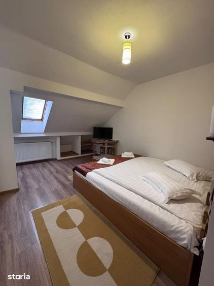 Casă cu 4 camere cu Teren 1400 Mp în Brateiu