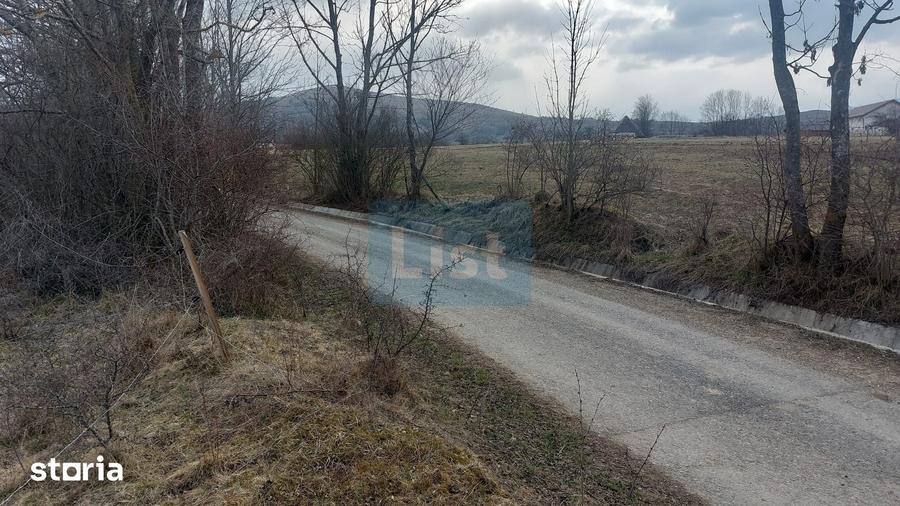 Casă cu 2 camere cu Teren 2295 Mp în Mărgău