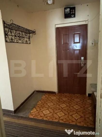 Apartament cu 3 camere decomandat în Nicolae Bălcescu