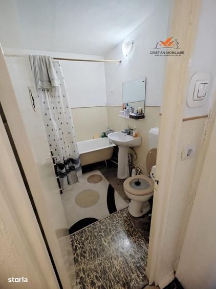 Apartament cu 2 camere decomandat în Cetate