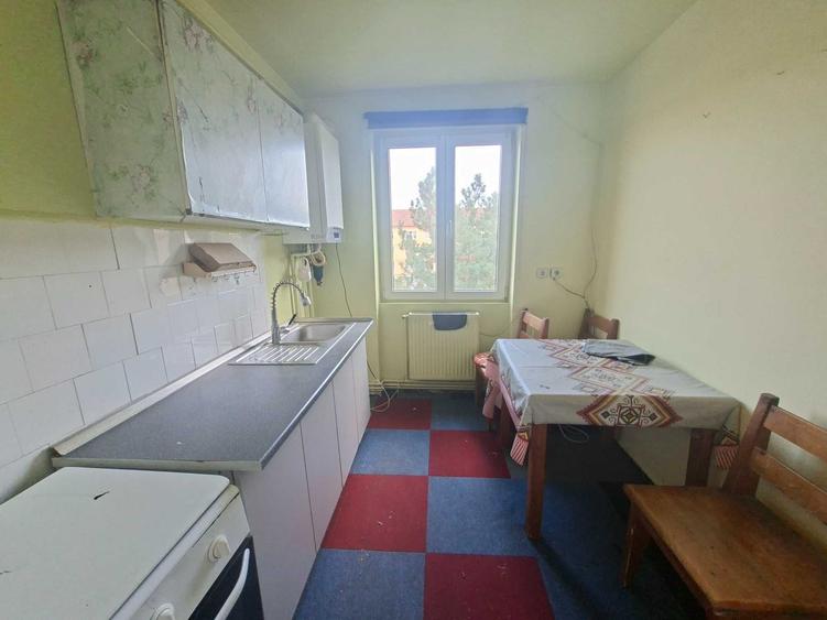 Apartament cu 2 camere semidecomandat în Mihai Viteazul