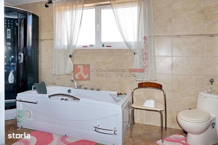 Spațiu comercial, de 350 mp, în Centrul Civic