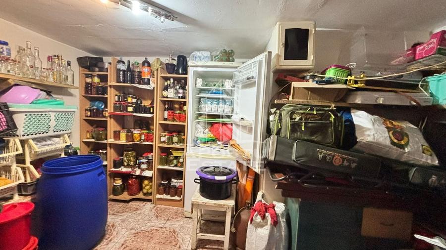 Apartament cu 2 camere nedecomandat, mobilat în Badea Cârțan