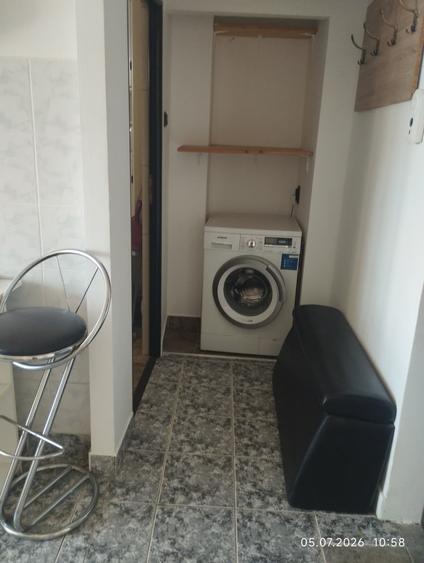 Garsonieră decomandată în Decebal