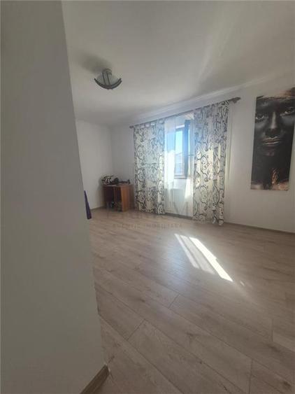 Casă individuală cu 5 camere cu Teren 614 Mp în Moșnița Nouă