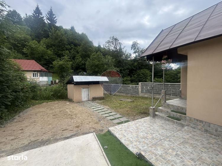 Casă cu 3 camere în Central