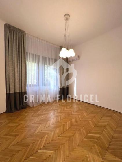 Apartament cu 4 camere decomandat, mobilat în Primăverii