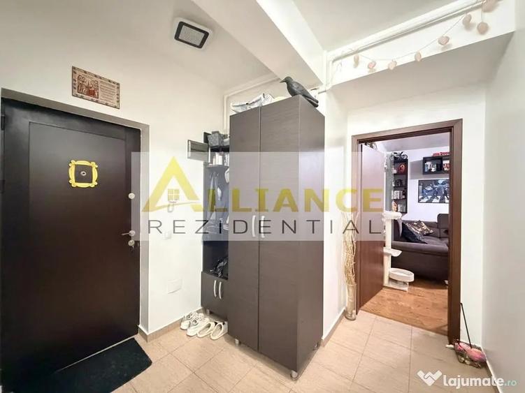Apartament cu 3 camere decomandat în Berceni