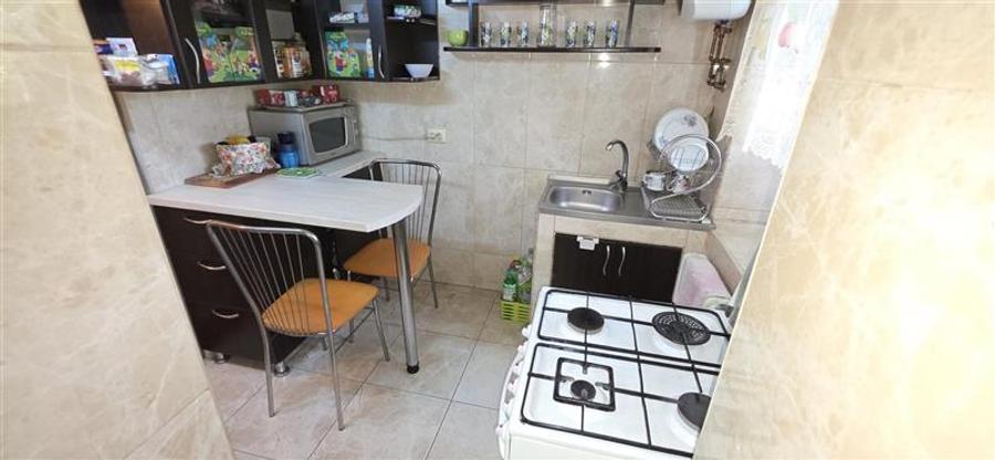 Apartament cu 4 camere decomandat, mobilat în Fabric