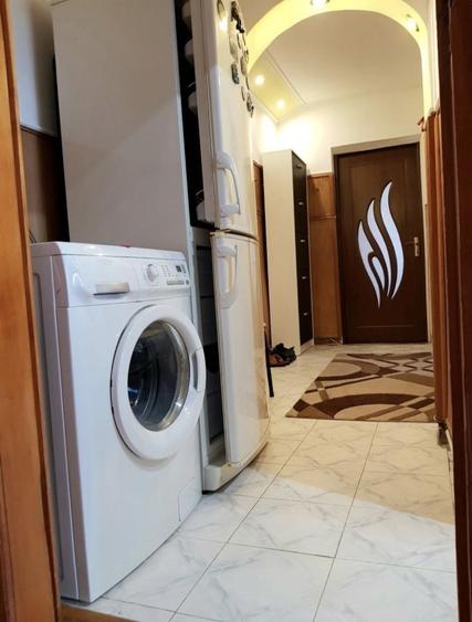 De inchiriat apartament 3 camere(transf.din 2), etaj 3, zona Carrefour- Crihala. - 6
