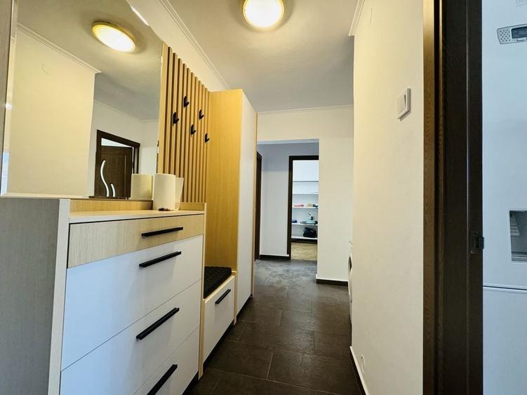 Apartament cu 2 camere decomandat în Gară