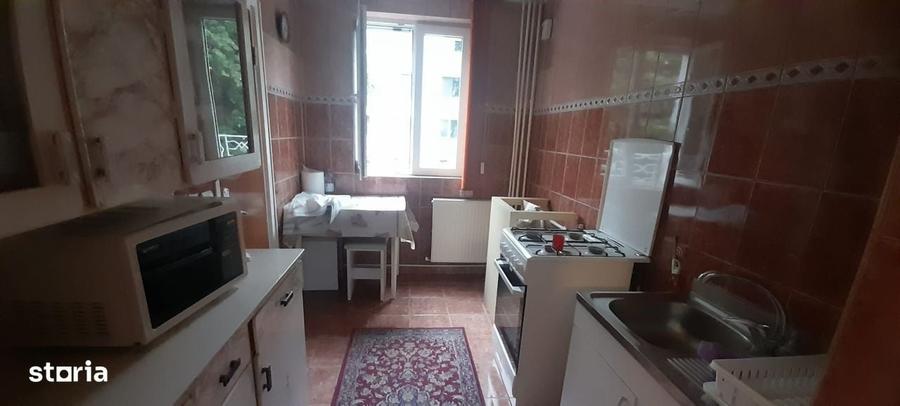 3 camere zona OZANA,metrou 1 decembrie 1918 la 10 min - 10