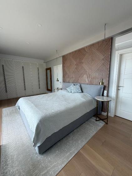 Duplex cu 4 camere cu Canalizare în Central