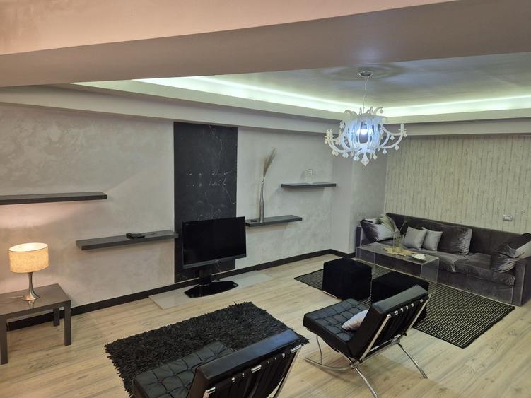 Apartament cu 2 camere decomandat în Exterior Vest