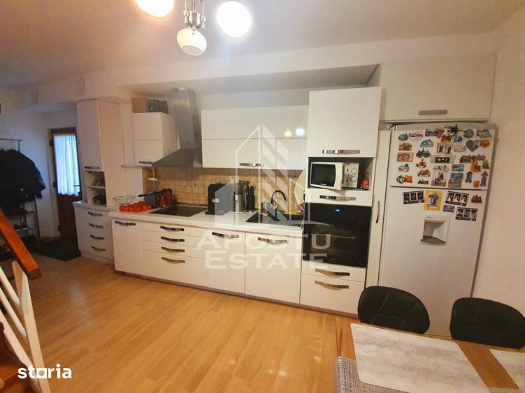 Apartament cu 4 camere decomandat în Bălcescu