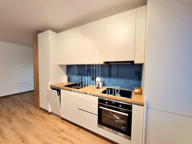 Apartament cu 2 camere semidecomandat, mobilat în Europa