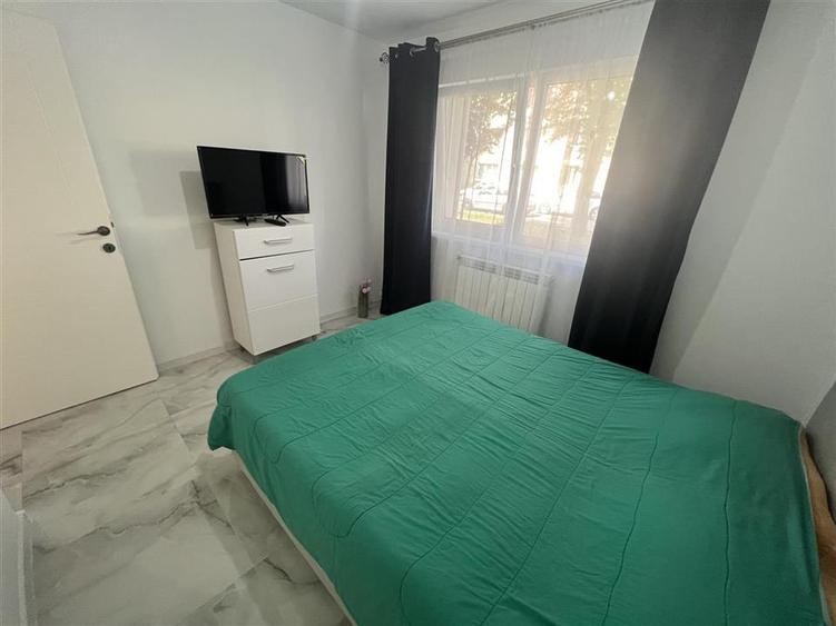 Apartament cu 2 camere decomandat în Sud