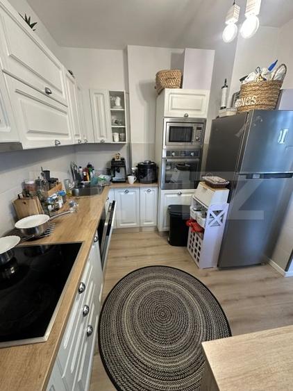 Apartament cu 4 camere decomandat, mobilat în Plopilor