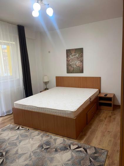Garsonieră decomandată în Brâncoveanu