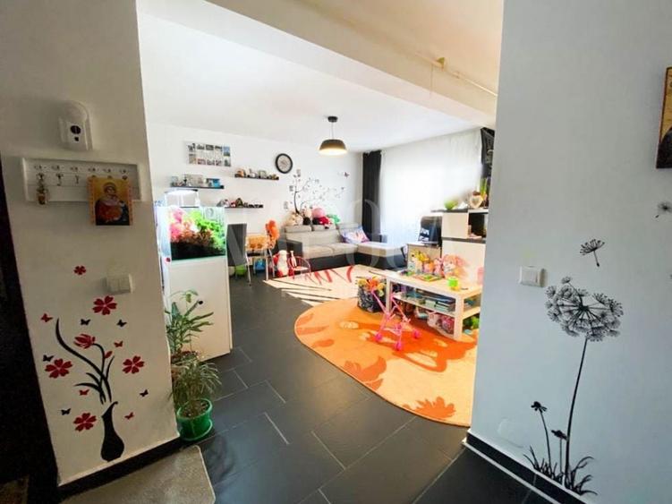 Apartament 2 camere de vanzare in Floresti - 4