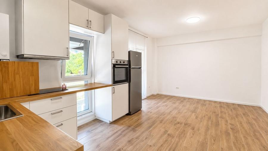 Apartament cu 2 camere semidecomandat în Lidia