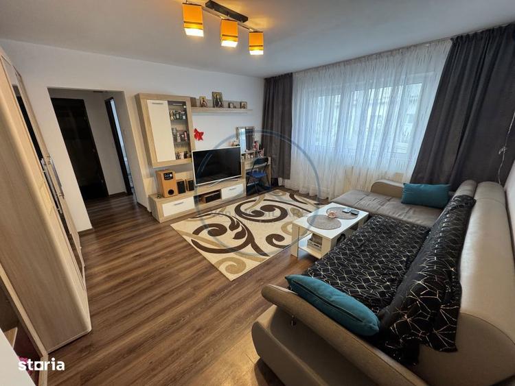 Apartament cu 2 camere semidecomandat, mobilat în Central