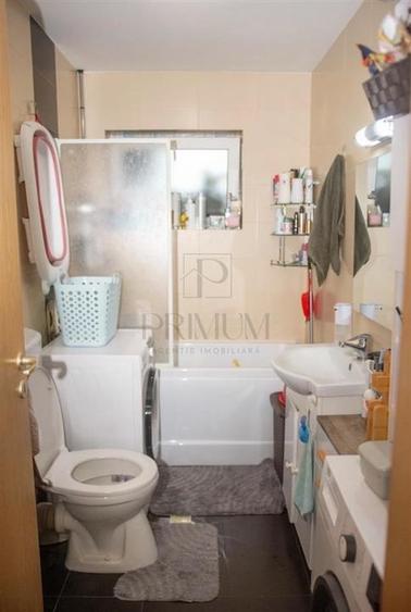Apartament cu 2 camere semidecomandat, mobilat în Giroc