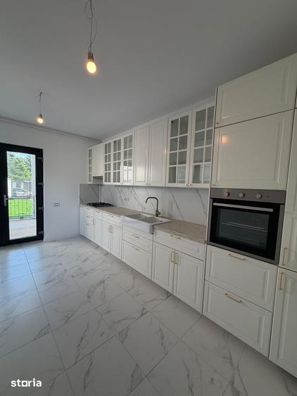 Casă cu 3 camere cu Teren 430 Mp în Central