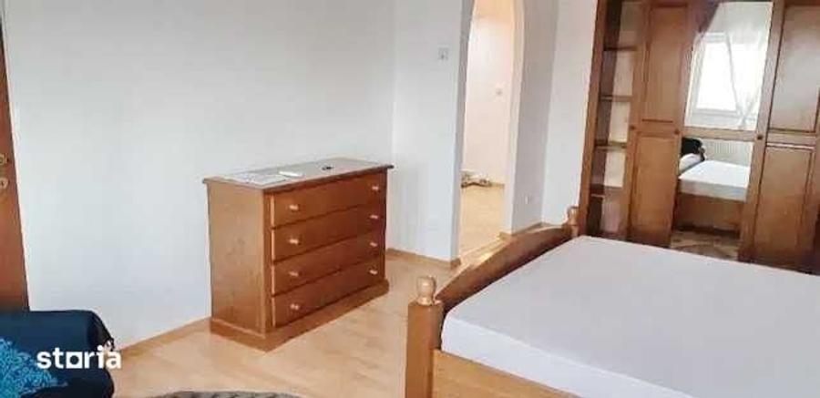 Garsonieră decomandată în Tei
