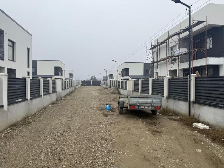 Casă cu 4 camere în Central