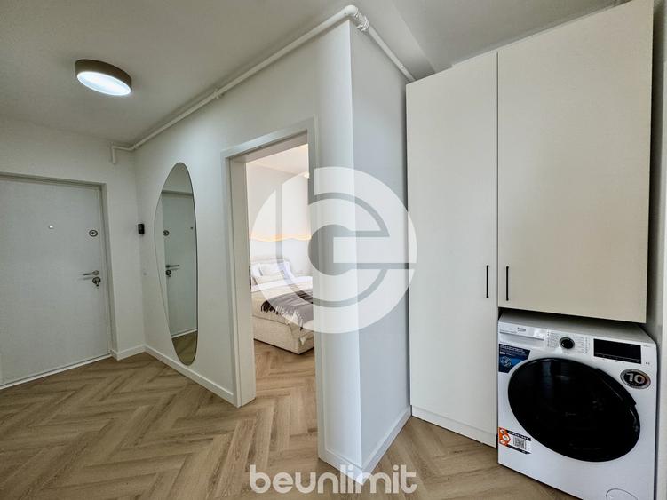 Penthouse cu 4 camere decomandat, mobilat în Cristian