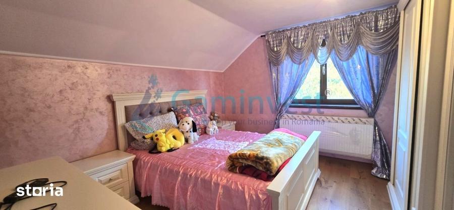Casă cu 5 camere cu Teren 2690 Mp în Central