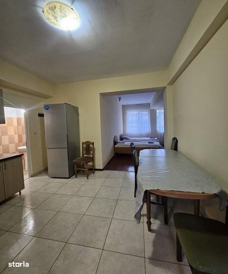 Apartament cu 3 camere decomandat în Iosia