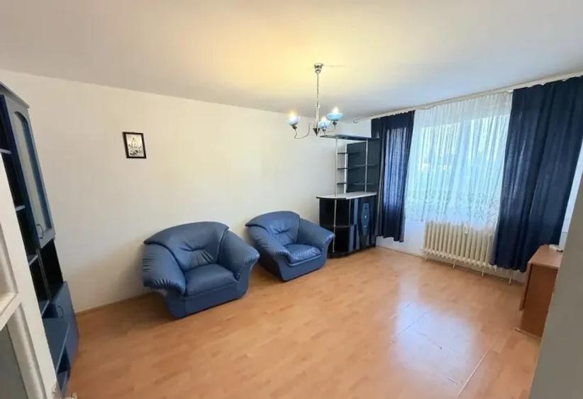 Apartament cu 3 camere decomandat în Drumul Taberei