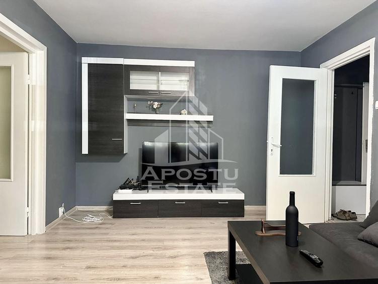 Apartament cu 2 camere semidecomandat, mobilat în Punctele Cardinale