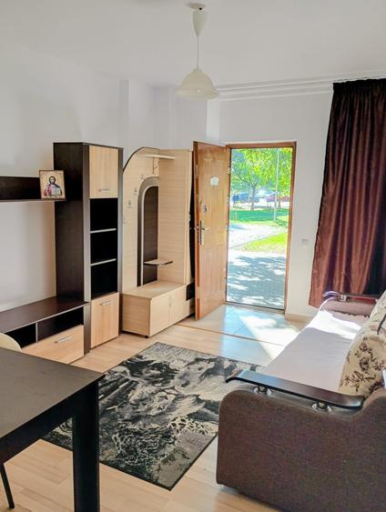 Apartament cu 2 camere semidecomandat în Nicolina