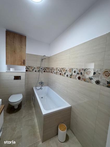 Casă cu 4 camere cu Teren 70 Mp în Central