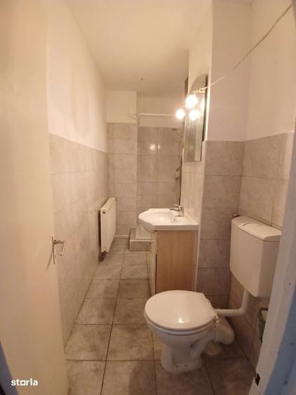 Garsonieră decomandată în Narcisa