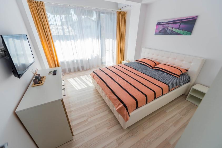 Apartament cu 2 camere decomandat, mobilat în Universitate