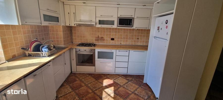 Apartament cu 4 camere în Central