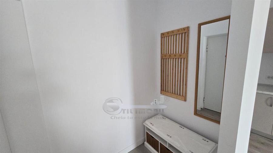 Apartament cu 2 camere decomandat în Baza 3